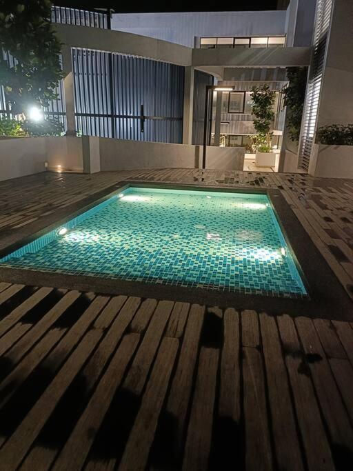 Sky Trees 4 Guests High Floor Nflix Hbo Disney Garden View A1801 Johor Bahru Exterior photo