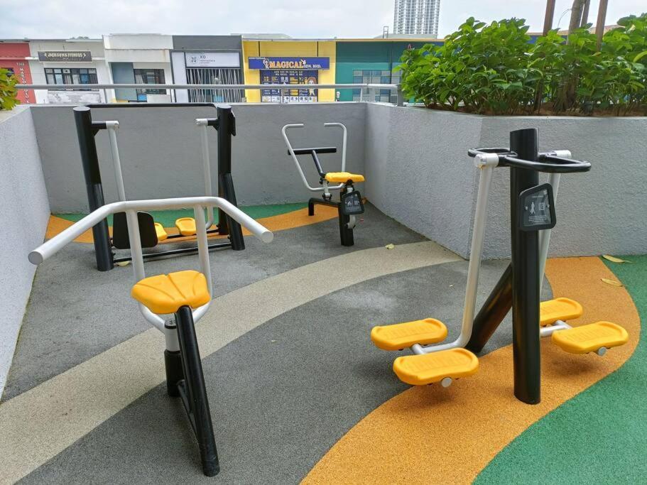 Sky Trees 4 Guests High Floor Nflix Hbo Disney Garden View A1801 Johor Bahru Exterior photo